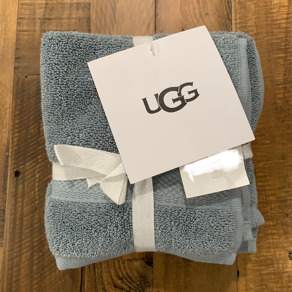 UGG Bath Ugg Set Of 4 Wash Towels Poshmark